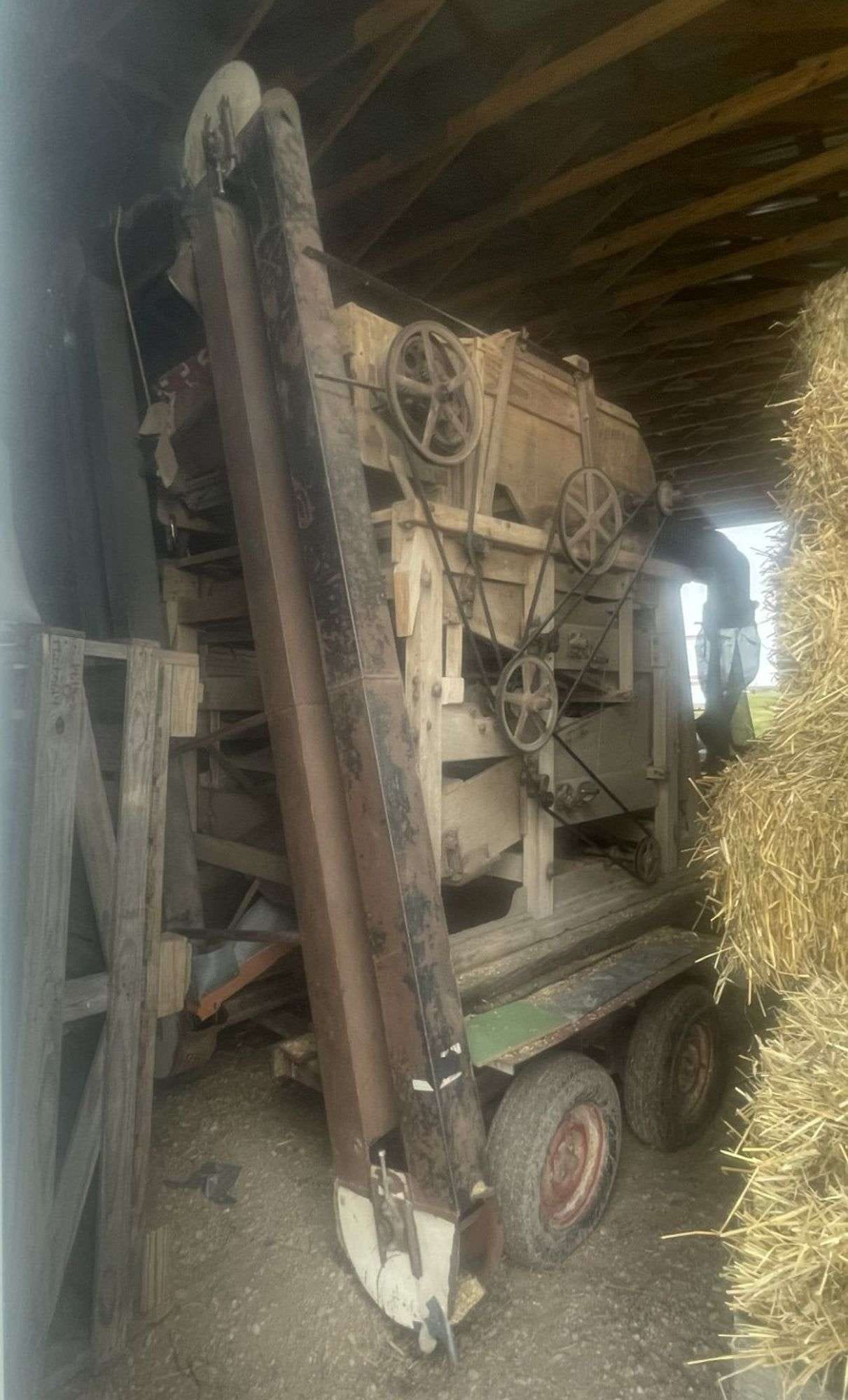 Clipper Super 228D Equipment Image0