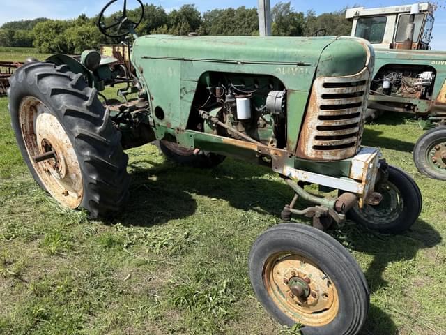 Image of Oliver Super 66 equipment image 1