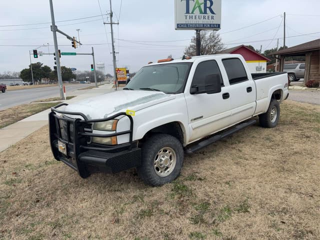 Image of Chevrolet 2500HD equipment image 3