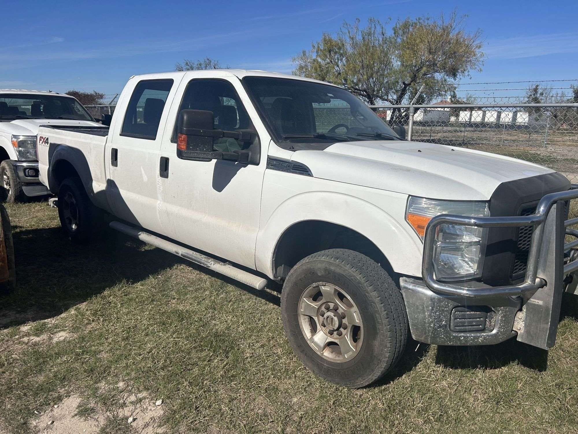 2016 Ford F-250 Equipment Image0
