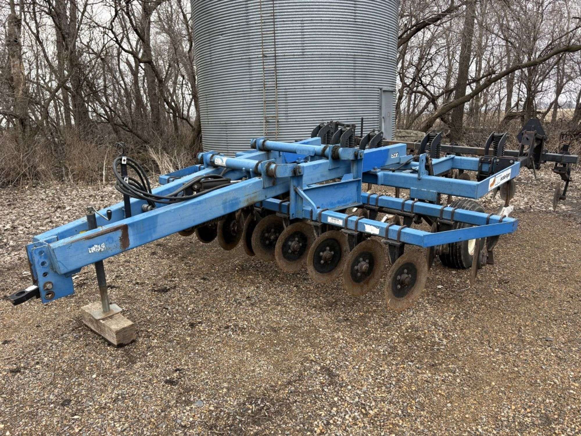 DMI Ecolo-Tiger 527 Equipment Image0