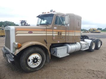Main image Peterbilt 379