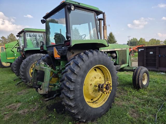 Image of John Deere 4440 equipment image 4