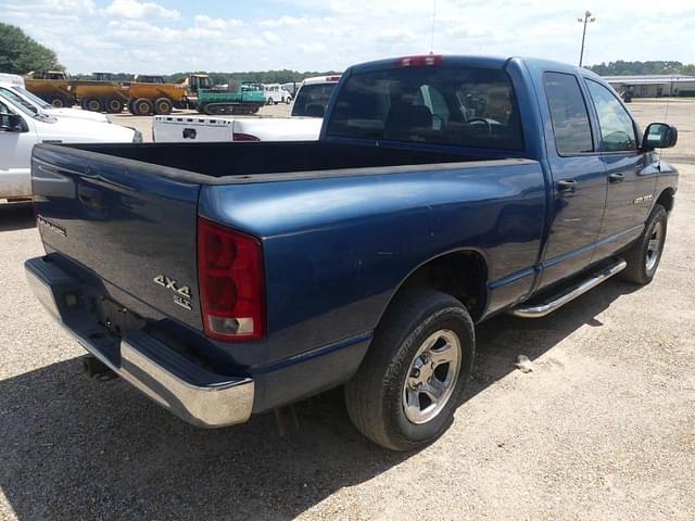 Image of Dodge Ram 1500 equipment image 2