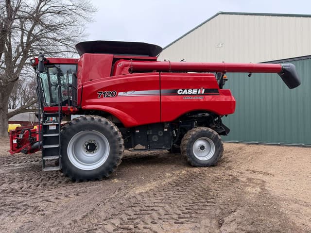 Image of Case IH 7120 equipment image 1