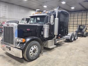 2005 Peterbilt 379 Image