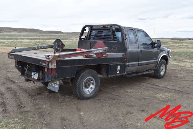 Image of Ford F-250 equipment image 4