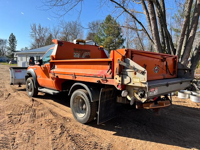 Image of Ford F-450 equipment image 2