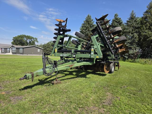 Image of Wishek 862NT equipment image 1