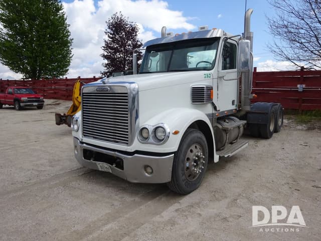 Image of Freightliner Coronado equipment image 1