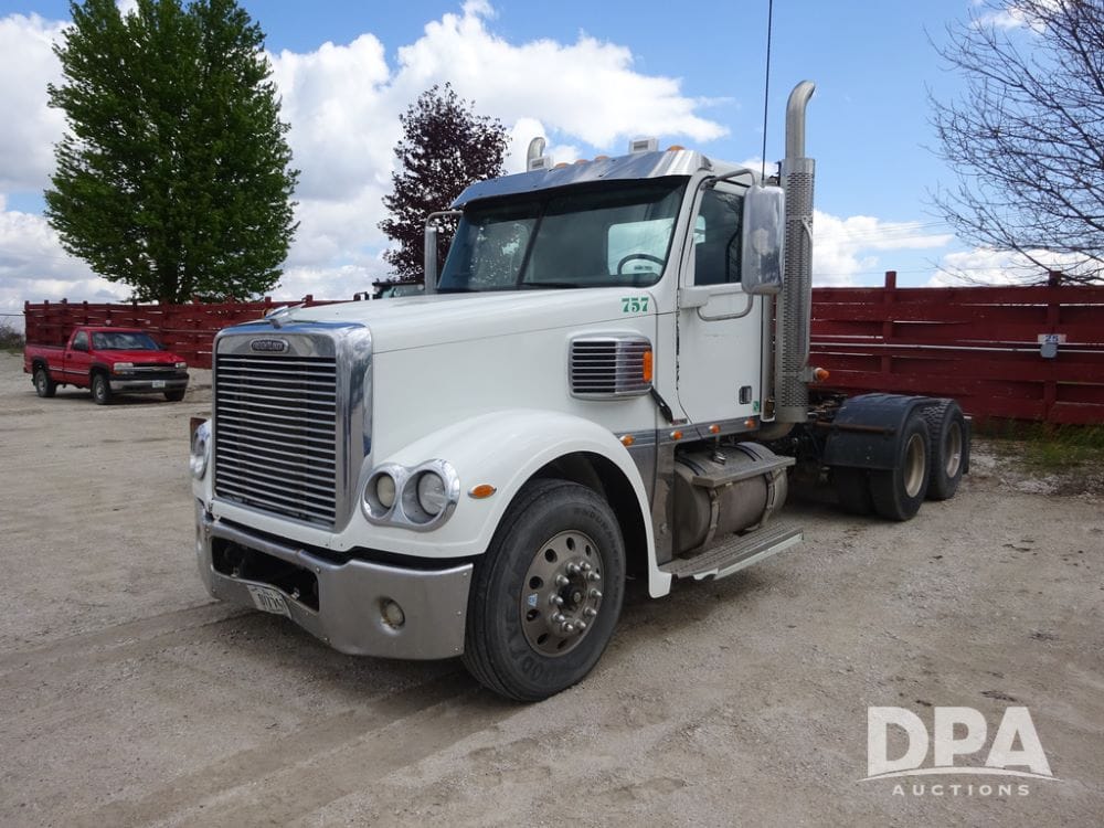 2016 Freightliner Coronado Equipment Image0
