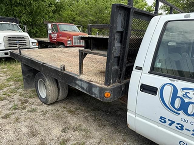 Image of Chevrolet C3500 equipment image 2