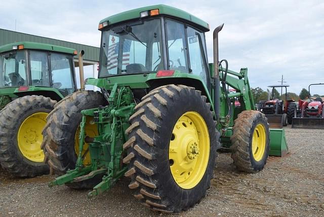 Image of John Deere 7210 equipment image 2