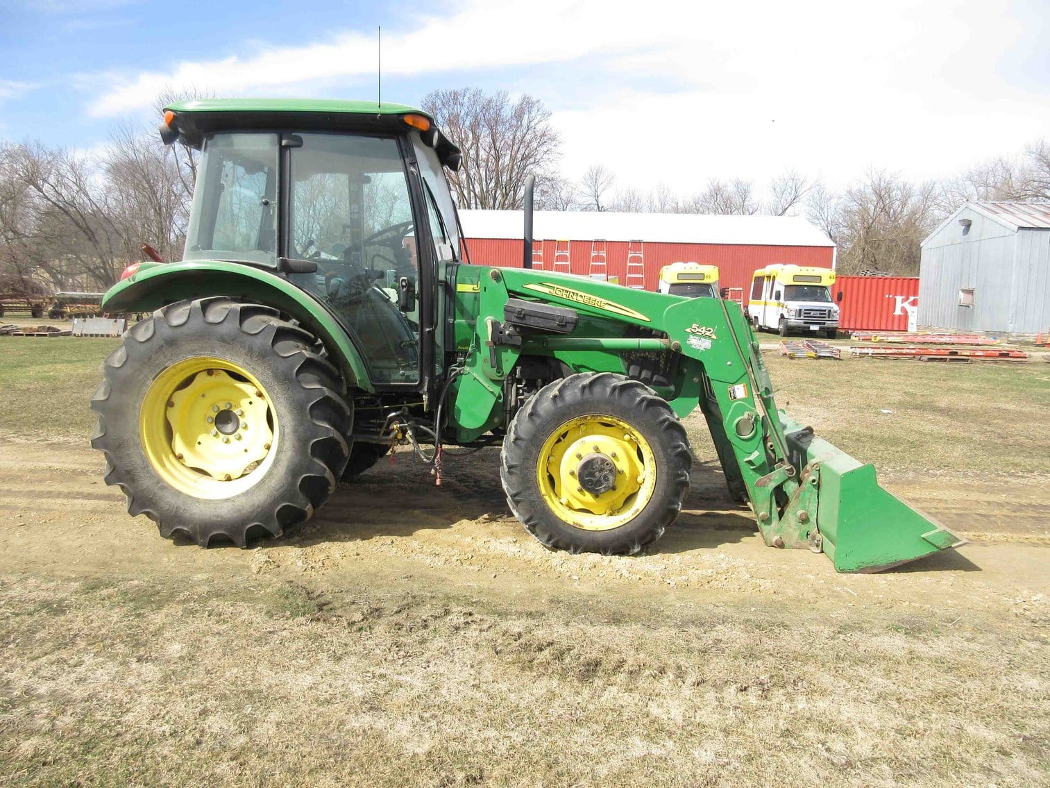 2005 John Deere 5325 Equipment Image0