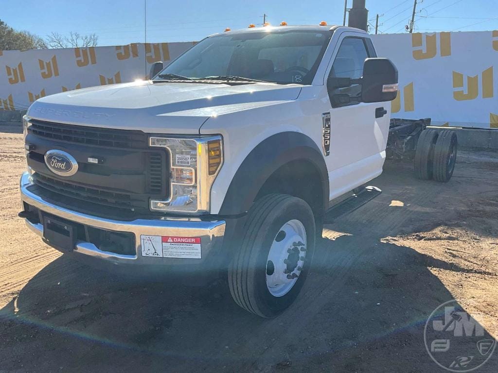 2019 Ford F-550 Equipment Image0