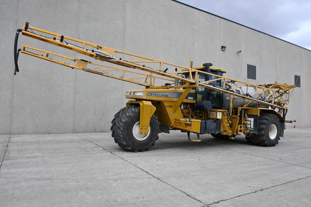Main image Ag-Chem Terra-Gator 6203