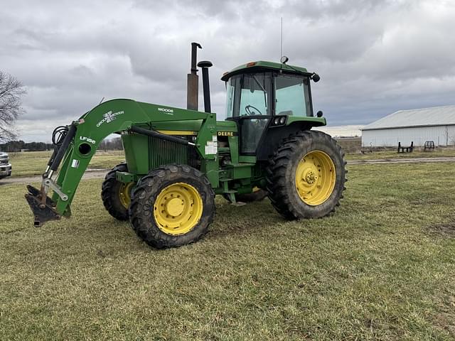 Image of John Deere 4255 equipment image 2