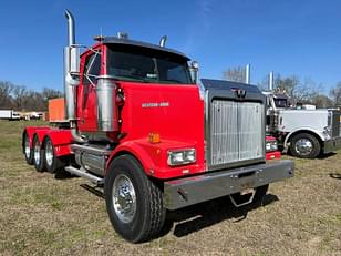 Main image Western Star 4964FX