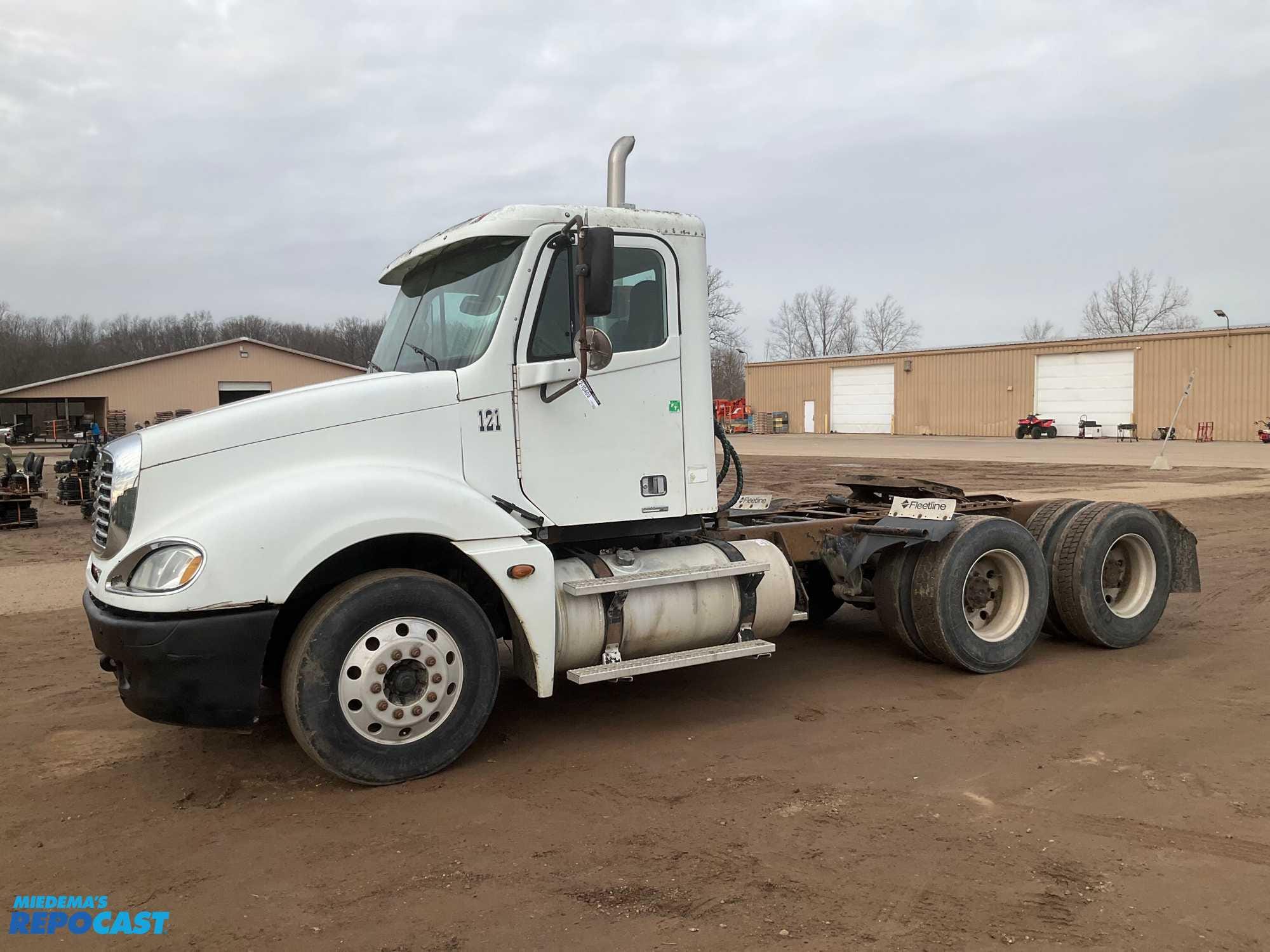 Main image Freightliner Columbia