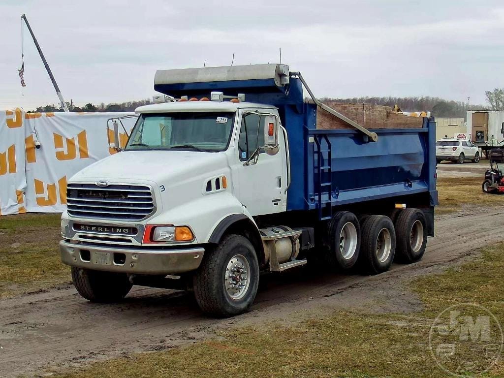 2007 Sterling L9500 Equipment Image0