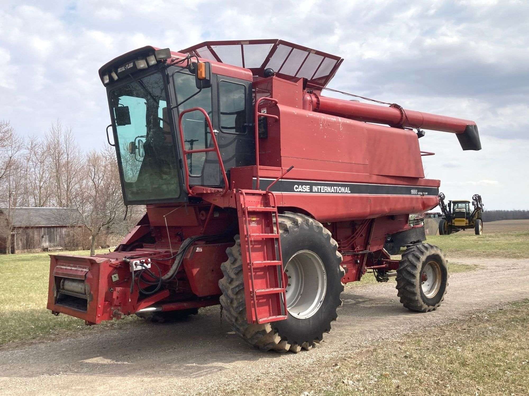 Case IH 1666 Equipment Image0