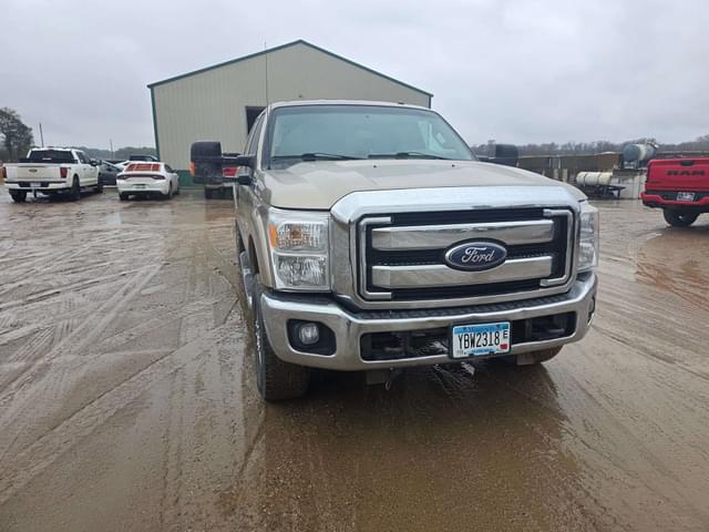 Image of Ford F-350 equipment image 4