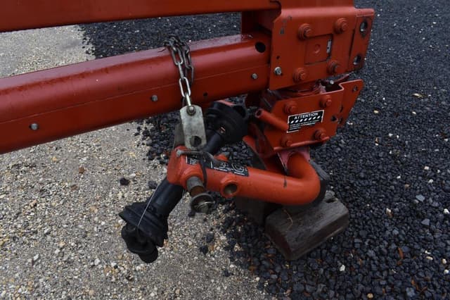 Image of New Holland H7450 equipment image 2