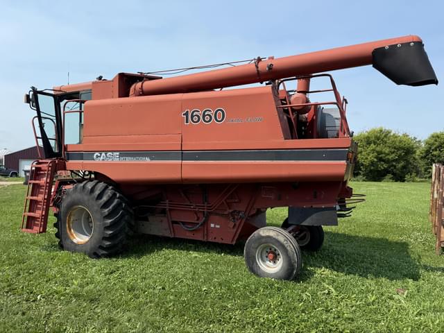 Image of Case IH 1660 equipment image 1