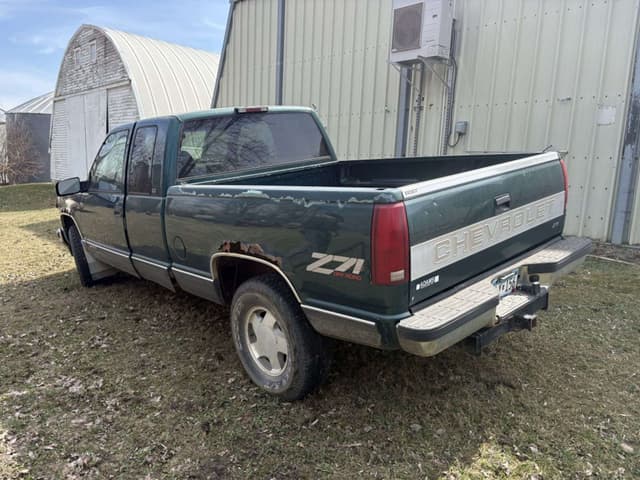 Image of Chevrolet 1500 equipment image 4