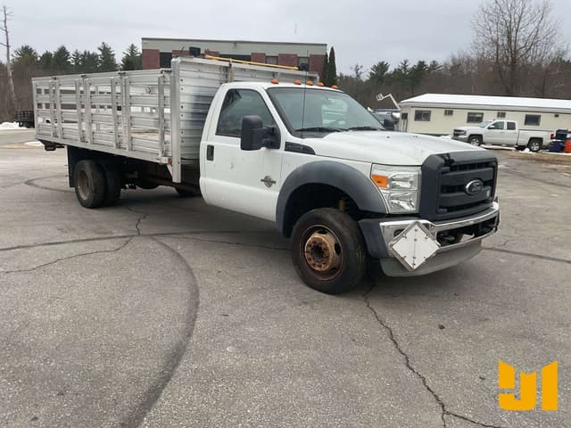 Image of Ford F-550 equipment image 2
