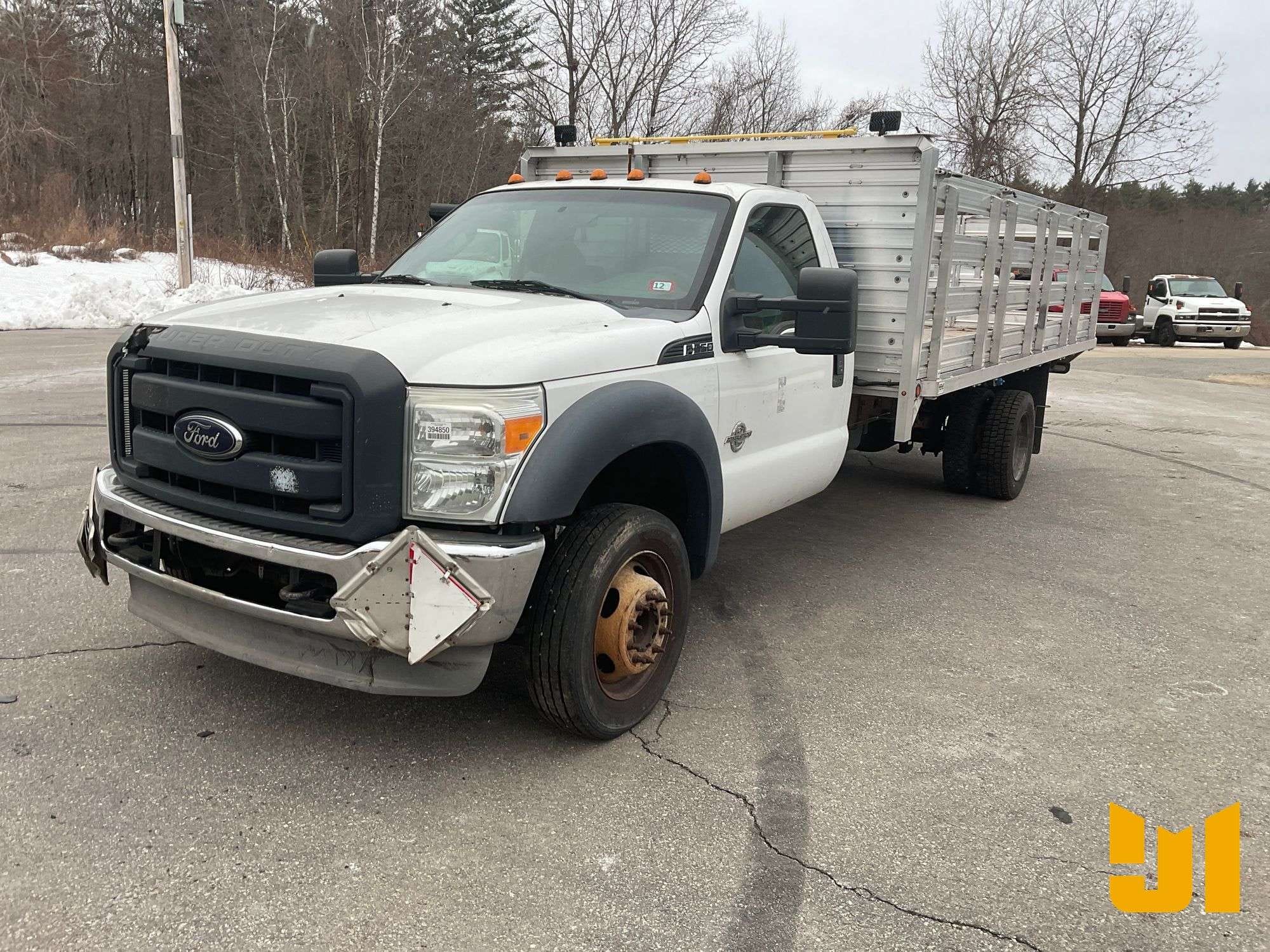 2012 Ford F-550 Equipment Image0
