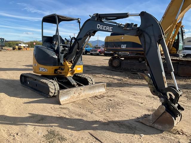 Image of John Deere 35D equipment image 2