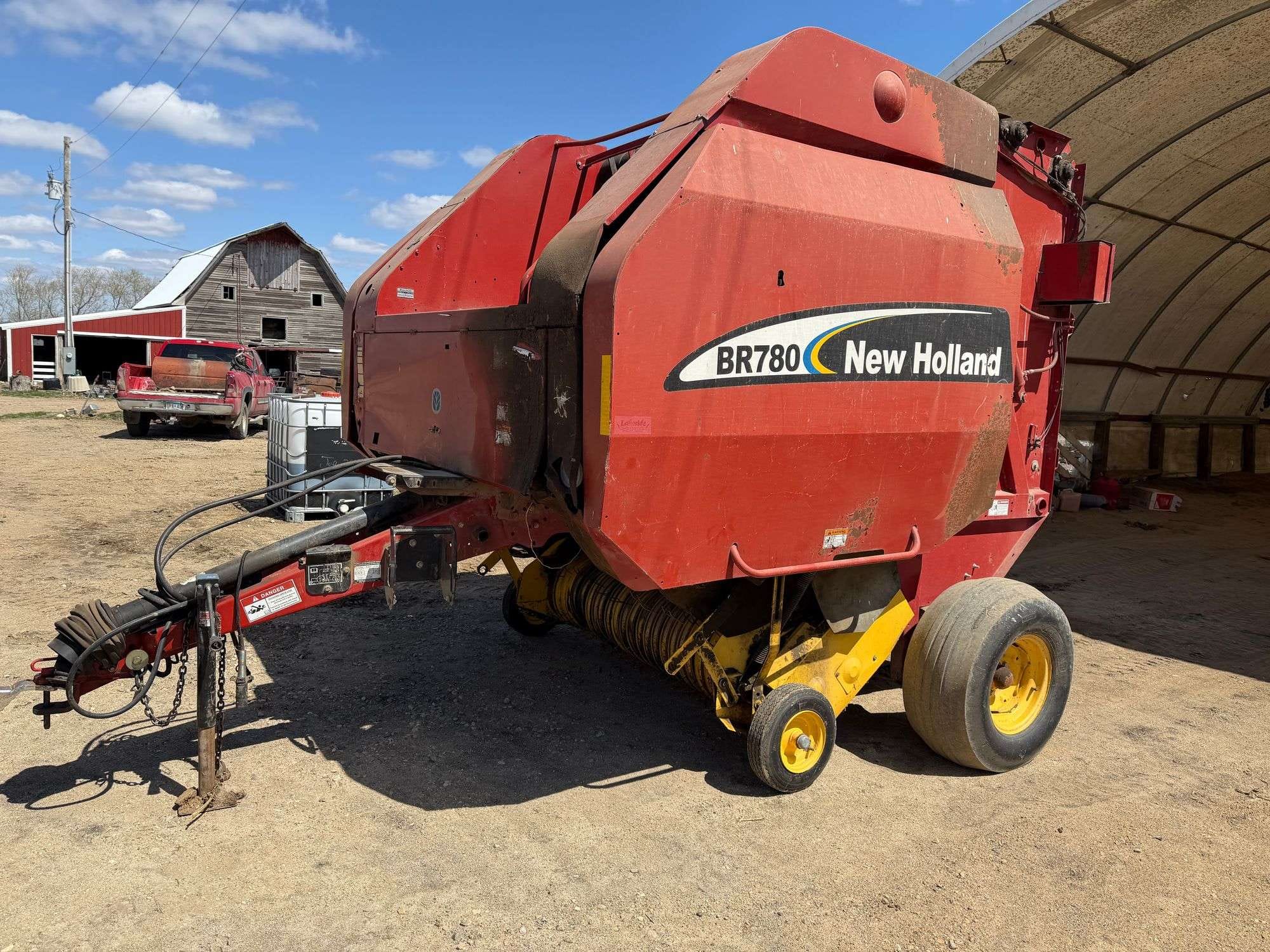 New Holland BR780 Equipment Image0