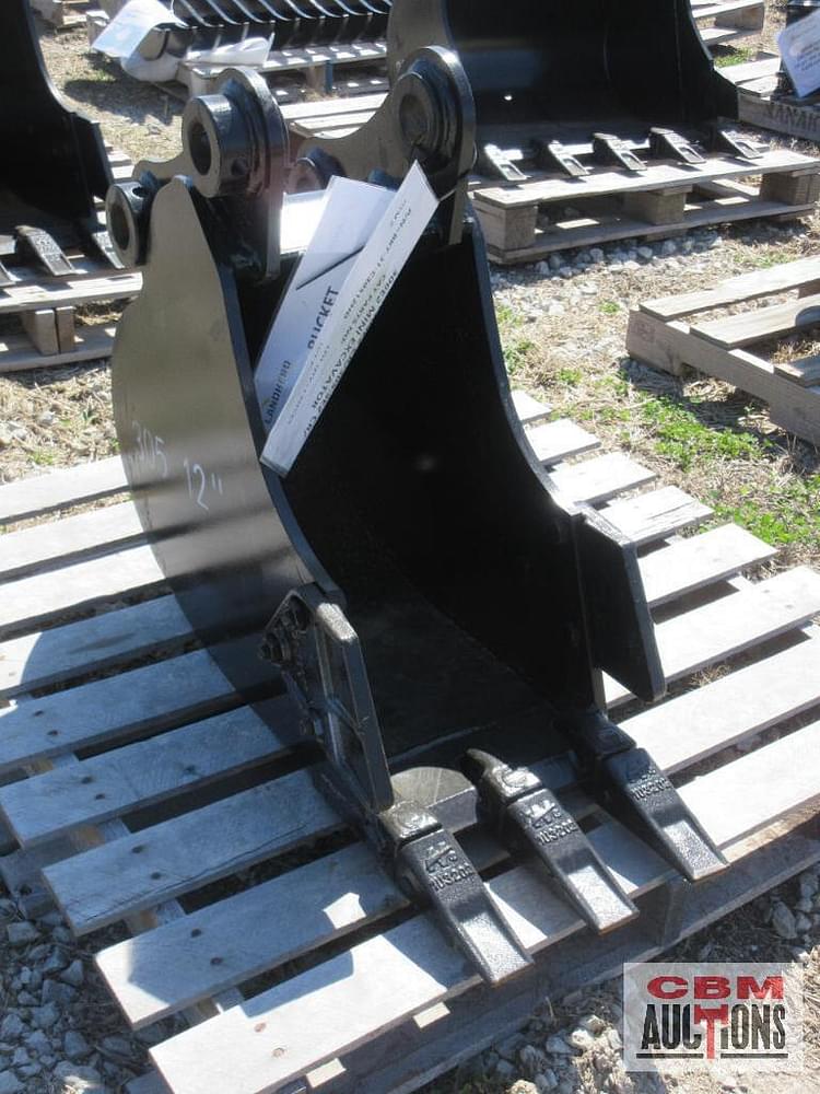 Main image Landhero CAT305/306 1