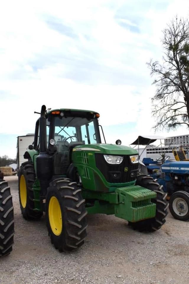 Image of John Deere 6110M equipment image 1