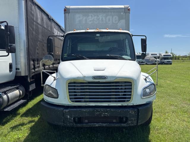 Image of Freightliner M2 equipment image 1