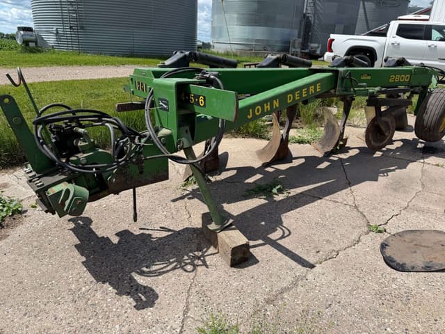 Image of John Deere 2800 equipment image 2