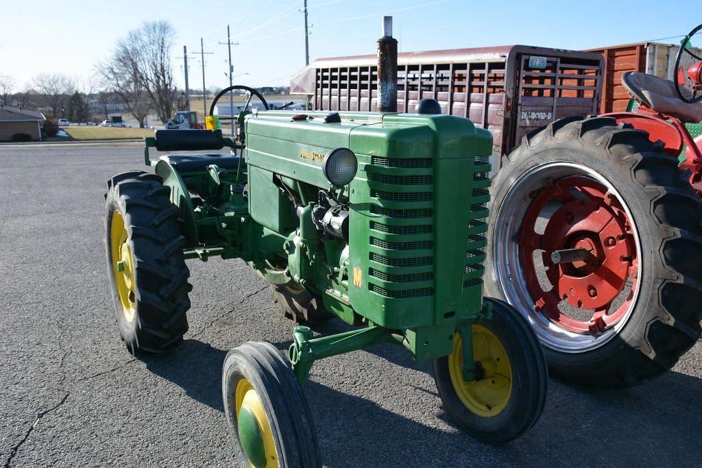 Image of John Deere M Primary image