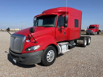 Main image International ProStar Plus 122