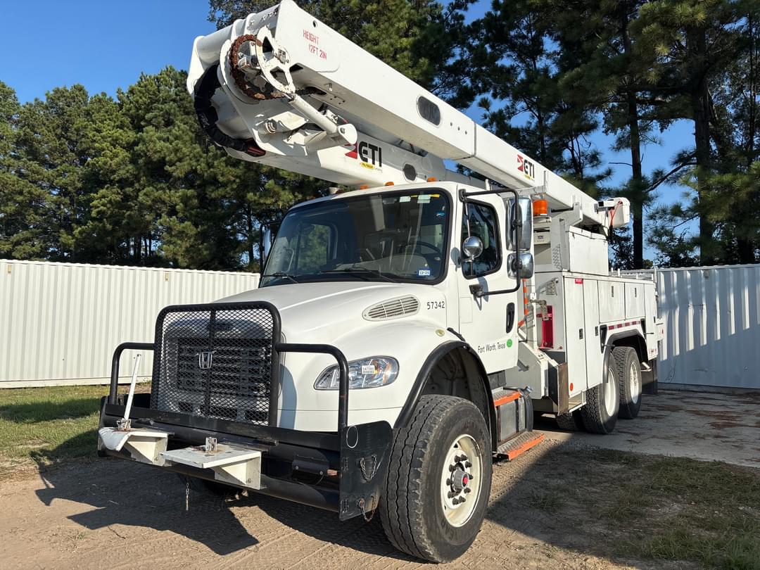 Image of Freightliner M2 Primary image