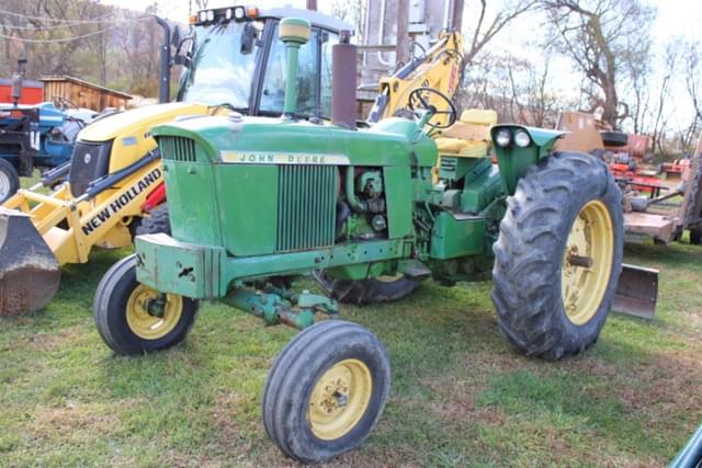 Image of John Deere 3020 equipment image 2