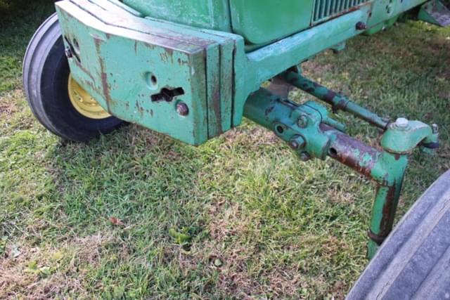 Image of John Deere 3020 equipment image 3
