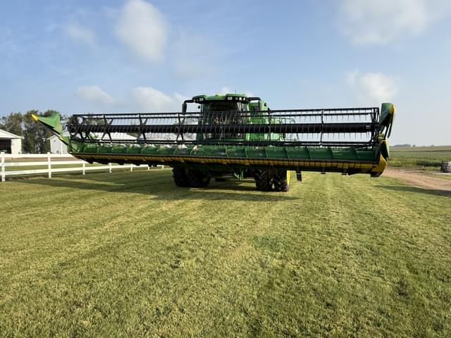 Image of John Deere 635F equipment image 2