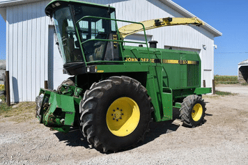 Main image John Deere 6610