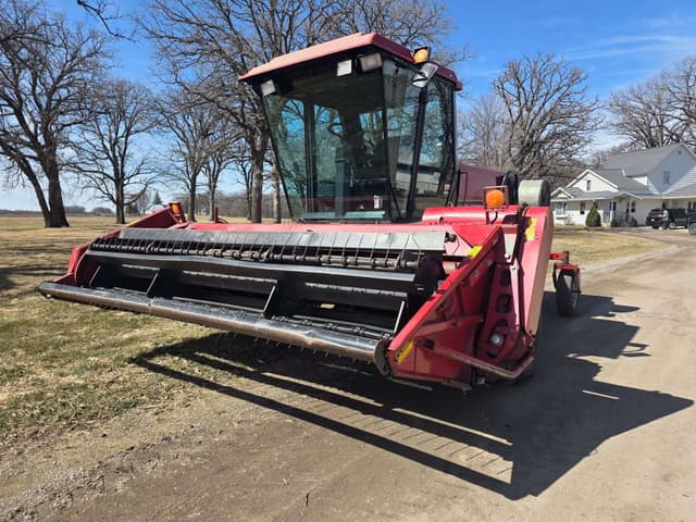 Image of Case IH 8830 equipment image 2