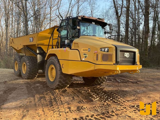 Image of Caterpillar 730 equipment image 2
