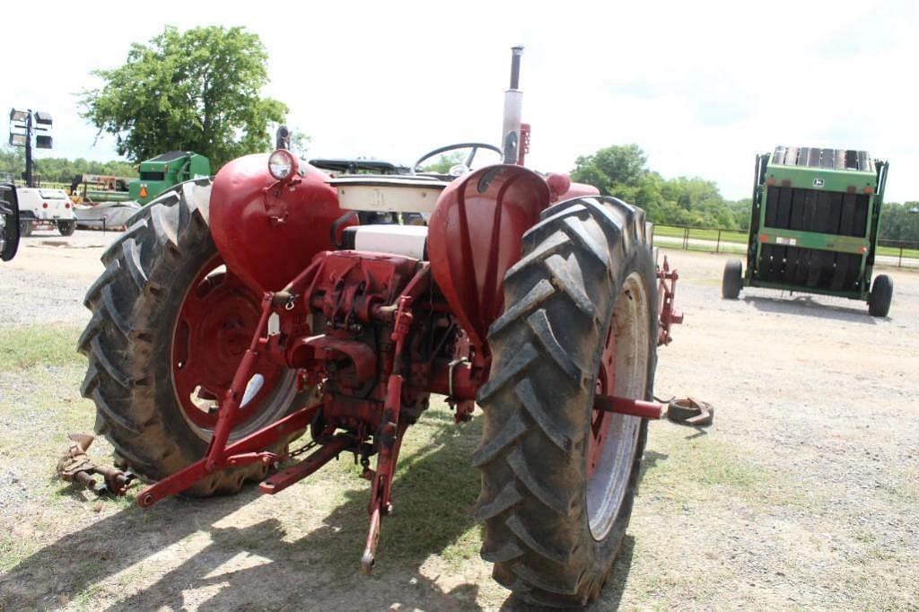 Image of Farmall 404 Image 1