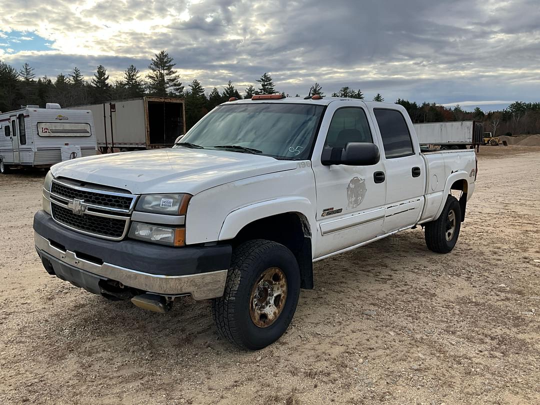 Image of Chevrolet 2500HD Primary image