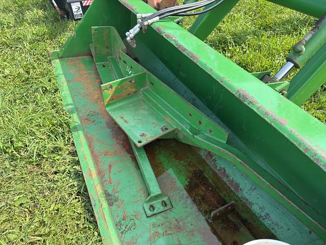 Image of John Deere 148 equipment image 4