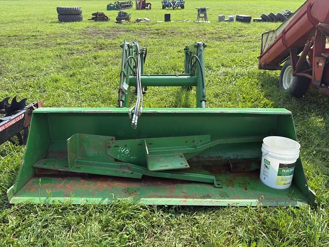 Image of John Deere 148 equipment image 1